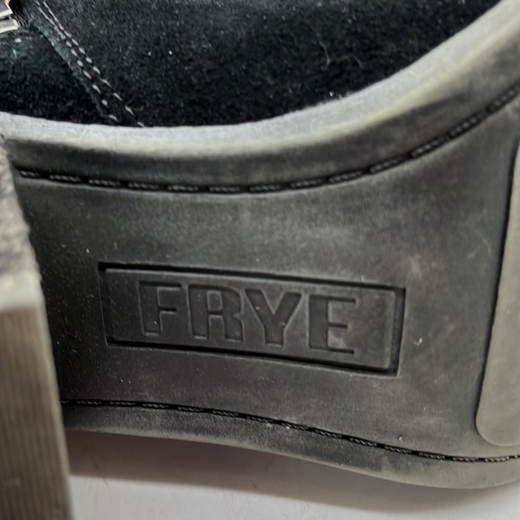 Frye Black Distressed Suede Ankle Bootie Waterproof Toe Tips Size 7M. BAB3632A - Picture 7 of 8